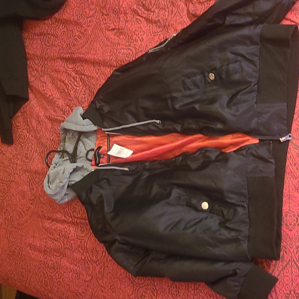 Jacket - Picture 2 of 4
